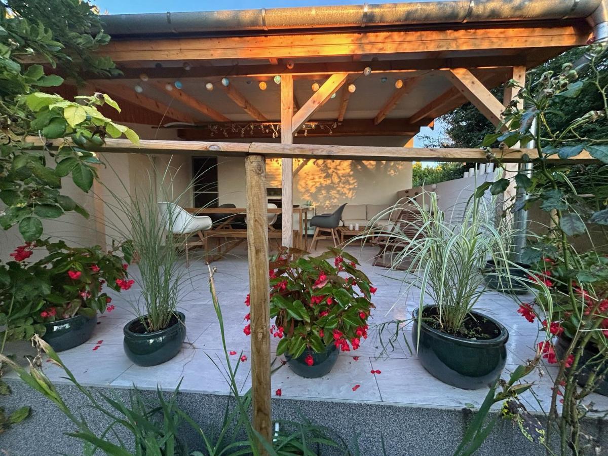 Kisvirag Vendeghaz Villa บาลาตอนวีลาโกช ภายนอก รูปภาพ